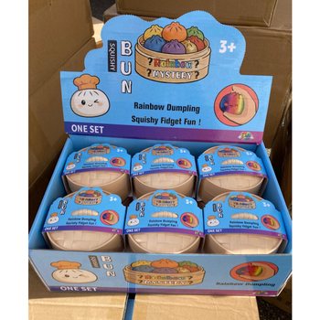 RAGE - RAINBOW Squishy Bun Dumplings LIELI (8.5 x 8.5 x 4.8 Cm) - Virālais 2026 Fidget Toy (12 gab.)