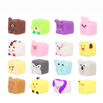 Mīkstās rotaļlietas &bdquo;Squishy Cube Animals&ldquo; laimes akām displejā (96 gab.)