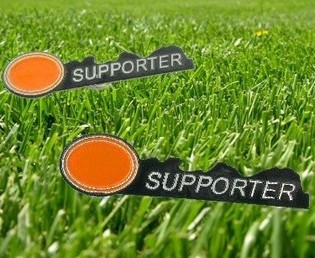 Futbola Līdzjutēja Nozīmīte Oranža (12 gab.)