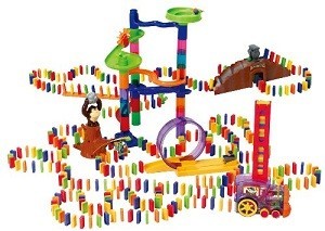 PLAYGO - Luksusa Domino Spēles Komplekts ar Vilcieniņu - 500 Detaļas