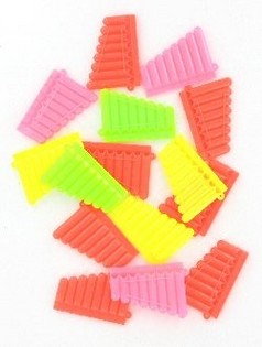 PLASTMASAS SVILPES LAIMES AKAI (98 gab.)