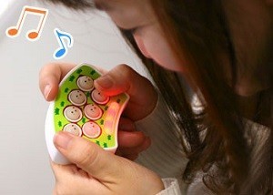 Spēles "Wack It" (Sit kurmi) atslēgu piekariņ&scaron; (11 gab.)
