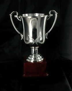 Sudraba Kauss Liels - Uzvarētāju Trofeja