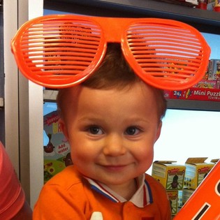 MEGA ORANŽAS SHUTTER SHADES BRILLES (8 gab.)