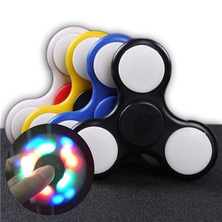 LED FIDGET SPINNER ROTAĻLIETAS AR APGAISMOJUMU ***2017. GADA HITS*** (17 gaismas)