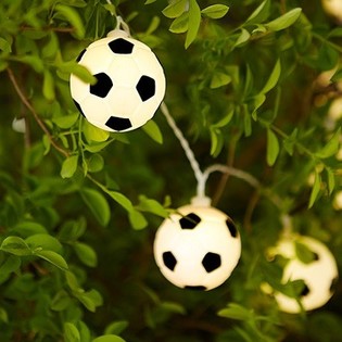 Gaismas virtene Futbols MELNS/BALTS 10 spuldzes (9 gab.)
