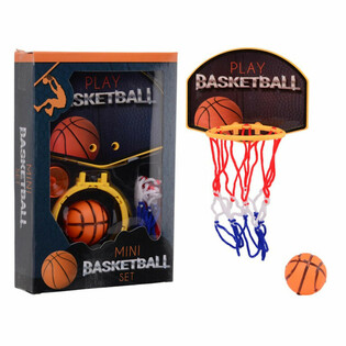 MINI BASKETBOLA SPĒLE DĀVANU KASTĪTĒ