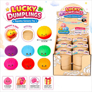 RAGE - LUCKY DUMPLINGS - Squishy Bun Dumplings LIELI Izm. 8.5 x 8.5 x 4.8 cm - DISPLEJĀ (12 gab.)